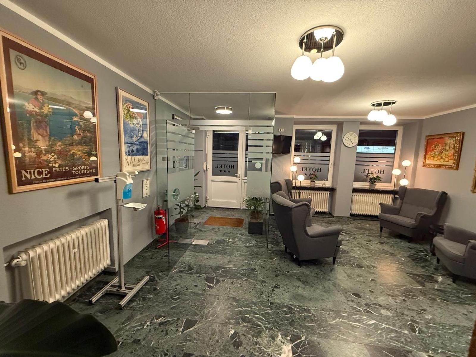 Hotel Paris Dusseldorf Luaran gambar