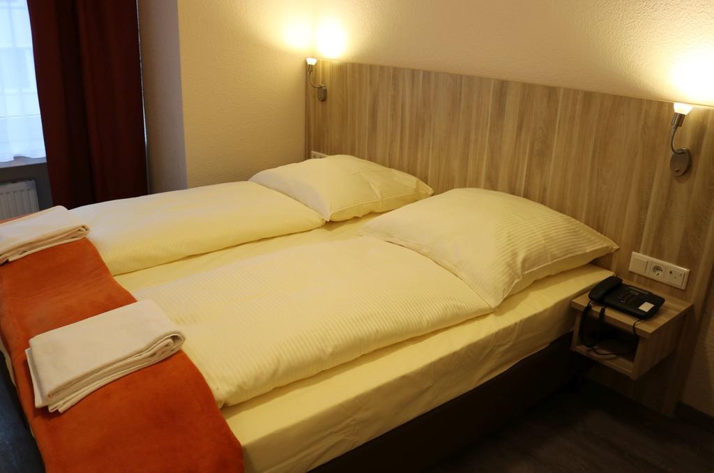 Hotel Paris Dusseldorf Luaran gambar