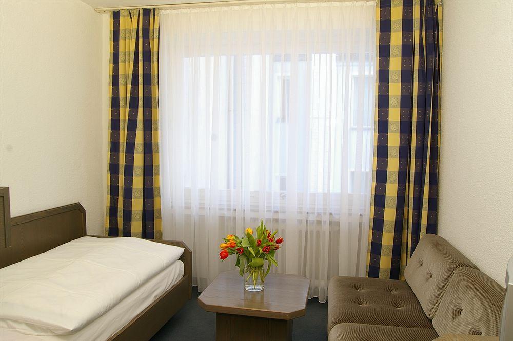 Hotel Paris Dusseldorf Luaran gambar