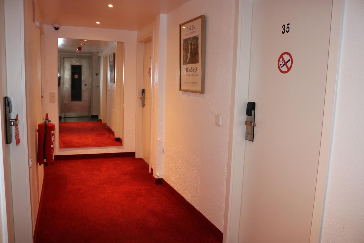 Hotel Paris Dusseldorf Luaran gambar